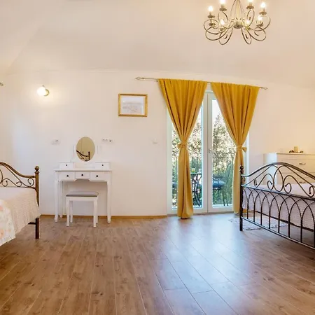 فيلة Beautiful Libero With A Pool Jacuzzi Sauna *