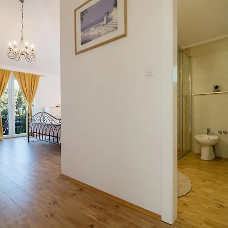 Villa Beautiful Libero With A Pool Jacuzzi Sauna