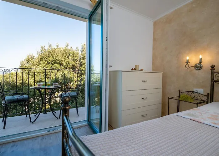 Villa Beautiful Libero With A Pool Jacuzzi Sauna Makarska