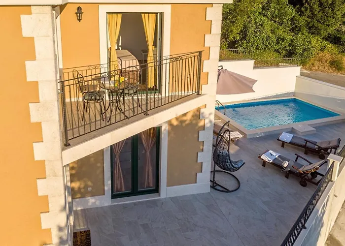 Villa Beautiful Libero With A Pool Jacuzzi Sauna