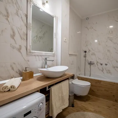 Beautiful Libero With A Pool Jacuzzi Sauna ヴィラ *