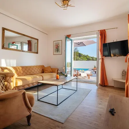 Beautiful Libero With A Pool Jacuzzi Sauna *