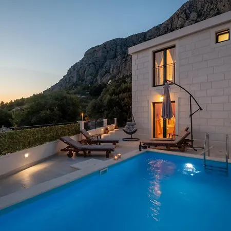 Beautiful Libero With A Pool Jacuzzi Sauna